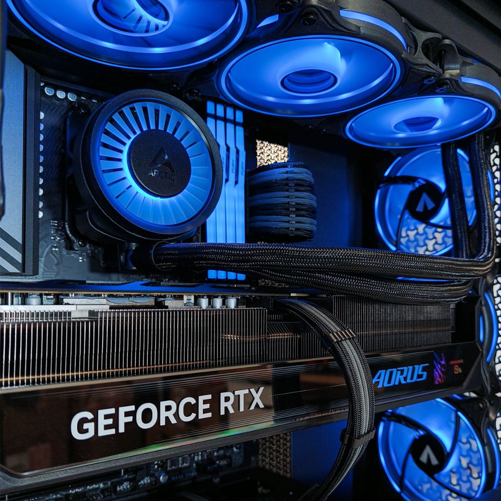 MK Core Gaming PC - Internal 2
